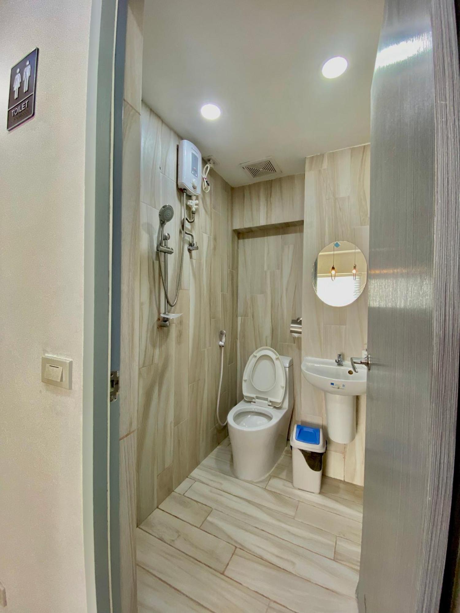 Otravel Hostel 5 Minutes From Mactan Airport Đảo Mactan Ngoại thất bức ảnh