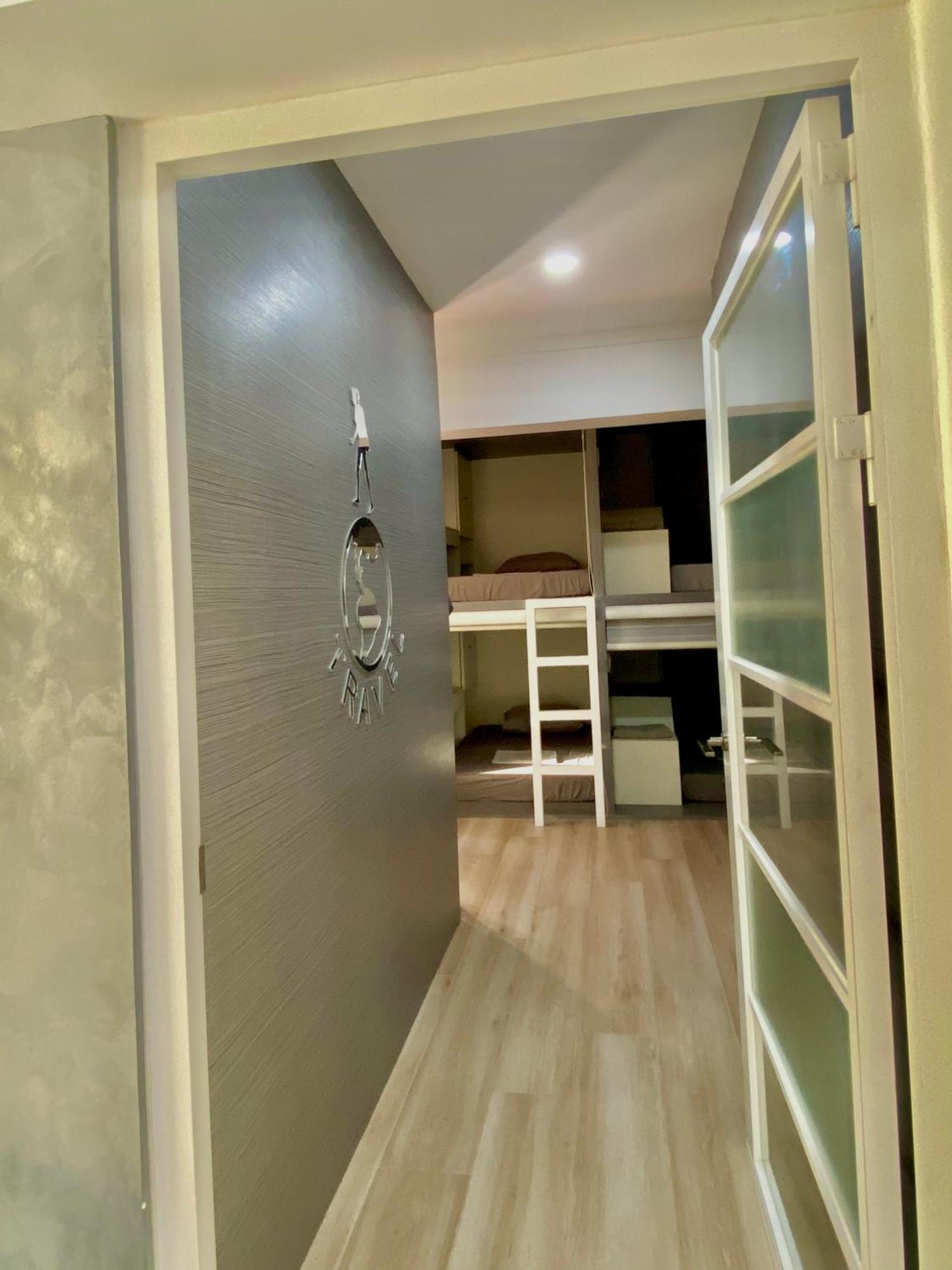 Otravel Hostel 5 Minutes From Mactan Airport Đảo Mactan Ngoại thất bức ảnh