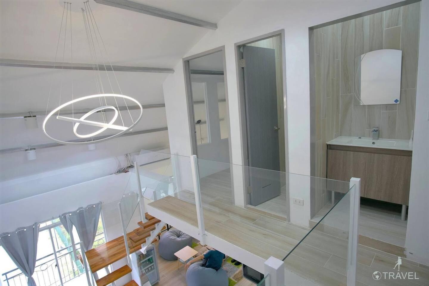 Otravel Hostel 5 Minutes From Mactan Airport Đảo Mactan Ngoại thất bức ảnh